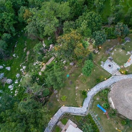 Dev Bhoomi Farms & Cottages Νταραμσάλα Εξωτερικό φωτογραφία